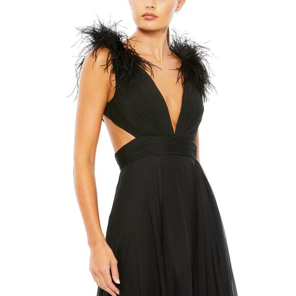 NWT MAC DUGGAL‎ PLUNGE OSTRICH FEATHER A-LINE CUT OUT GOWN BLACK SZ 0 - Picture 2 of 5